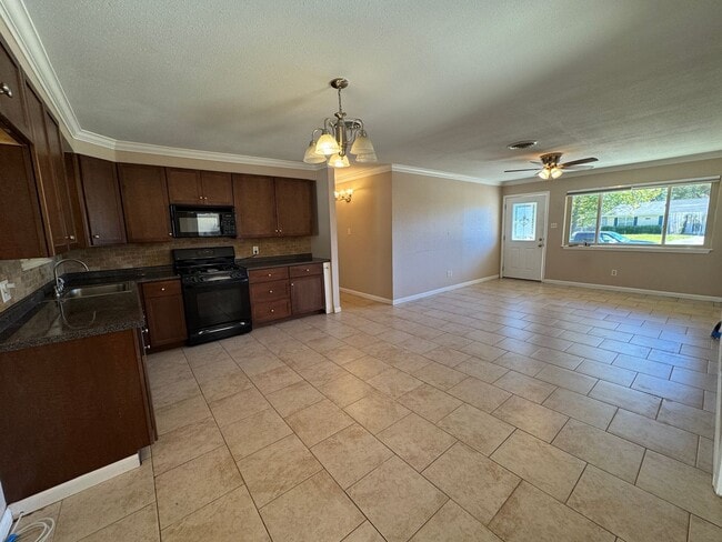 Photo - SOUTHERN GARDENS