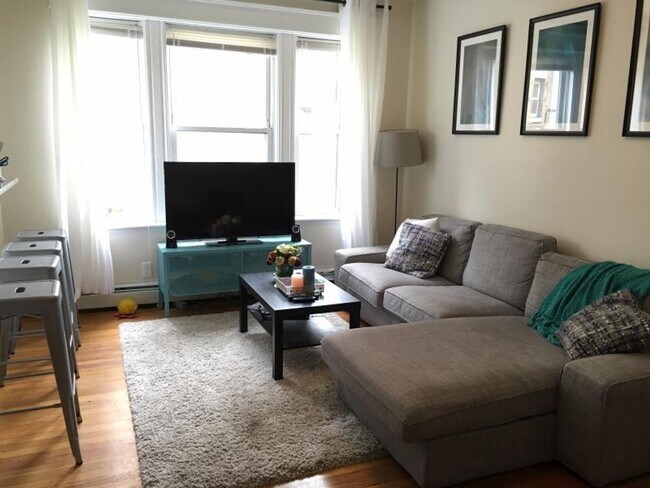 Photo - Four Bed Two bath in Allston..... DON'T MISS OUT...