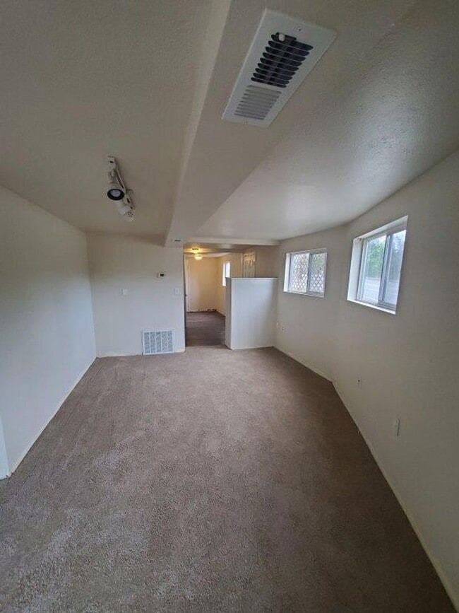 Photo - 3823 Duplex Unit B