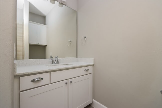 Photo - 5102 Royal Heath Dr