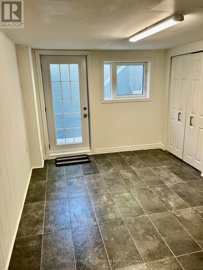 Photo - 41 Knotty Pine Trail