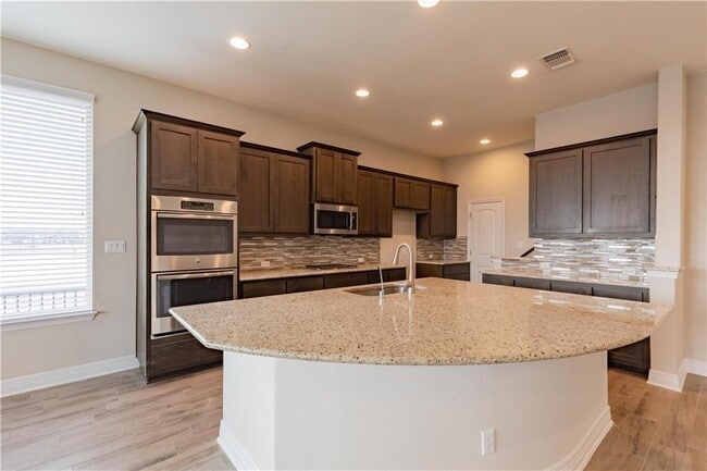 Photo - 6224 Lake Teravista Way