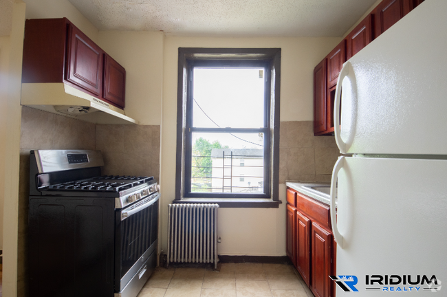 Building Photo - 425 Rose Ave Unit 3 Rental