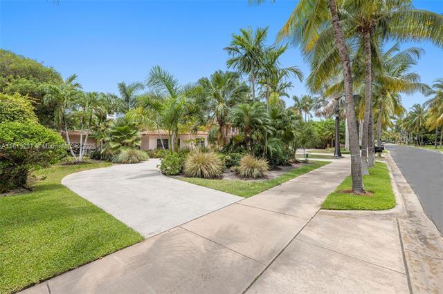 Photo - 564 Golden Beach Dr