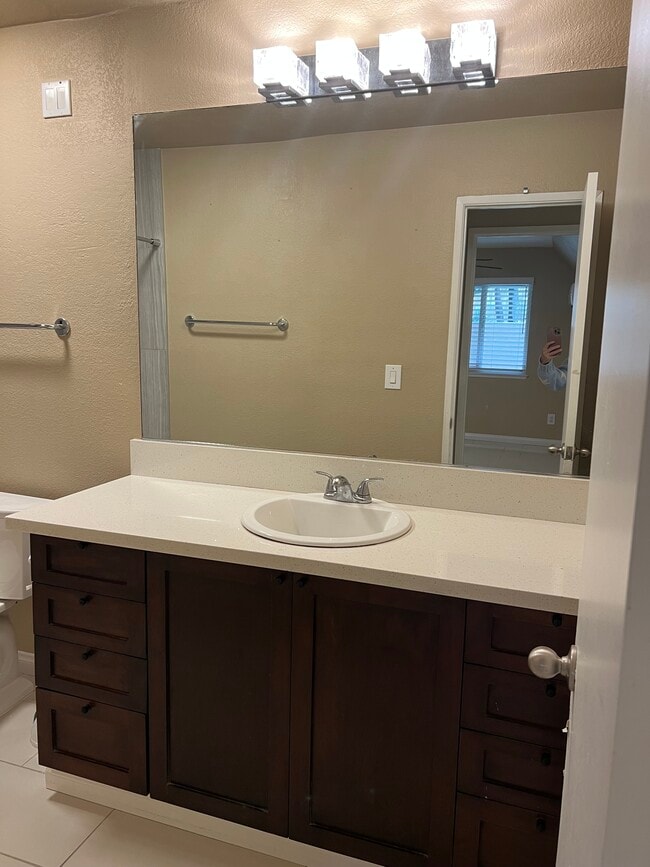 Photo - 3520 Lebon Dr Unidad 5110