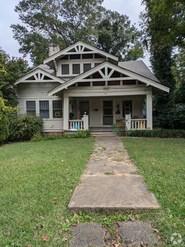 Building Photo - 2BD/1BA Second Floor Unit 3 Rental