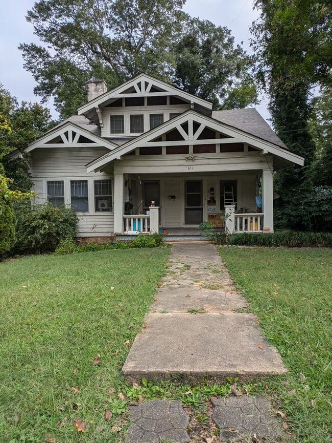 2BD/1BA Second Floor Unit in Hickory - 2BD/1BA Second Floor Condo Unit in Hickory Unit 3