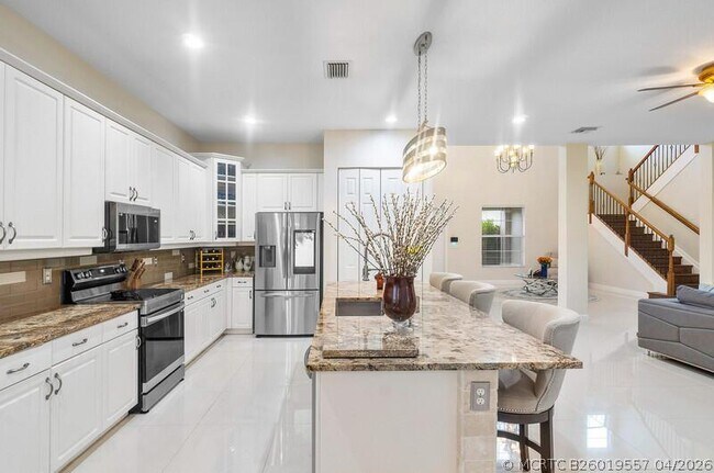 9271 Madewood Ct