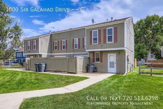 Building Photo - 1000 Sir Galahad Dr Unit C