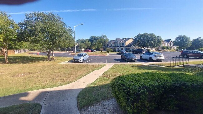 Photo - 401 Buttercup Creek Blvd