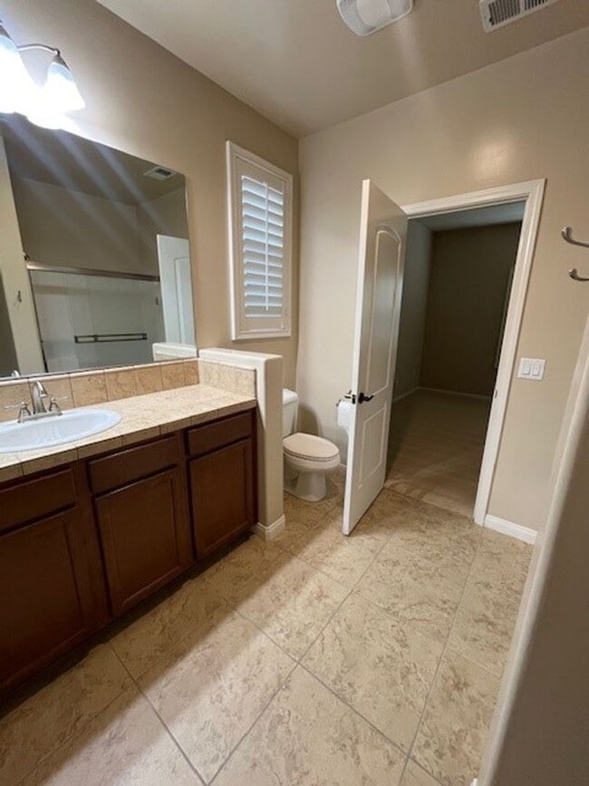 Photo - 121 Market Hill Way