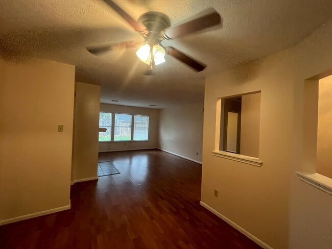 Photo - 4823 Pecan Grove Dr