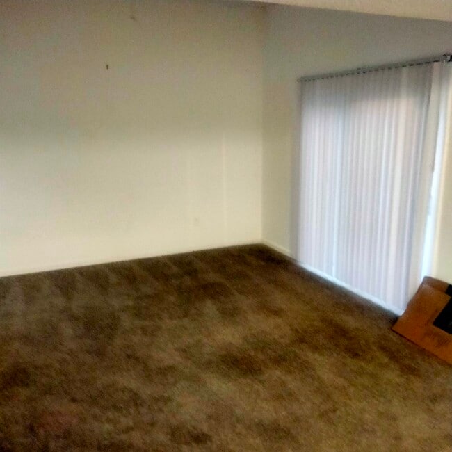 Photo - 1466 Sharlo Ave