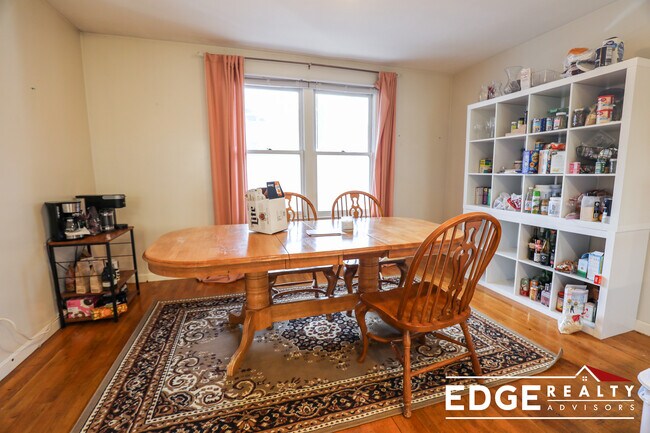 Photo - 258 Allston St Unidad 3