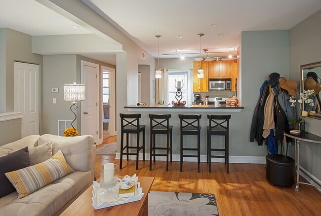 Photo - 3814 N Sheffield Ave