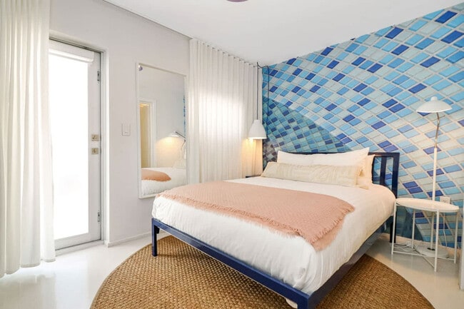 Photo - 250 Collins Ave Apartment Unit ID1272082P