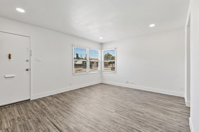 Hesperian Townhomes