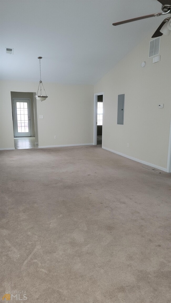 Photo - 135 Harvest Ct