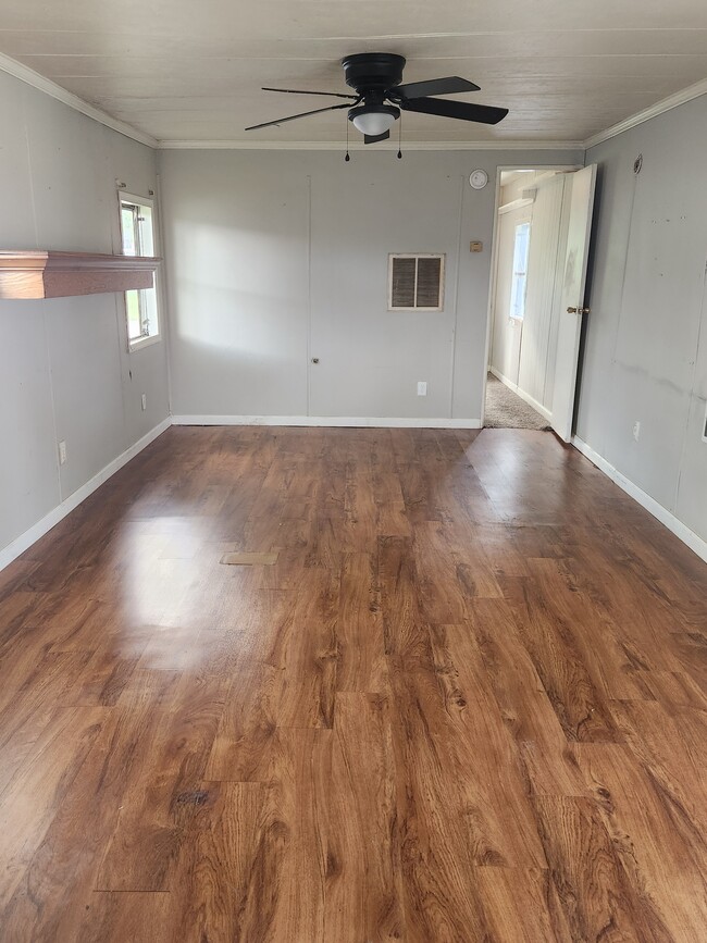 Building Photo - 110 Kiln Dr