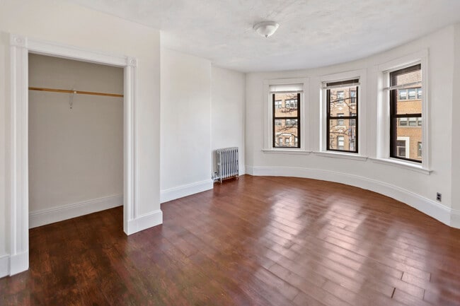 862 Huntington Ave Unit 2A