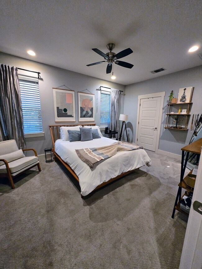 Photo - 803 Dawson Rd