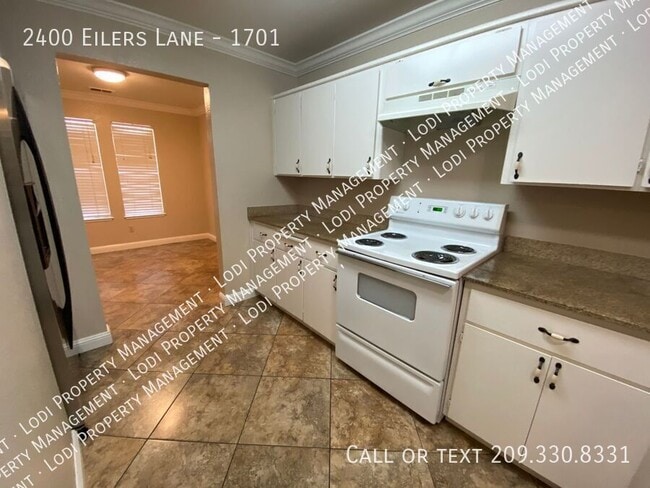 Photo - 2400 Eilers Ln