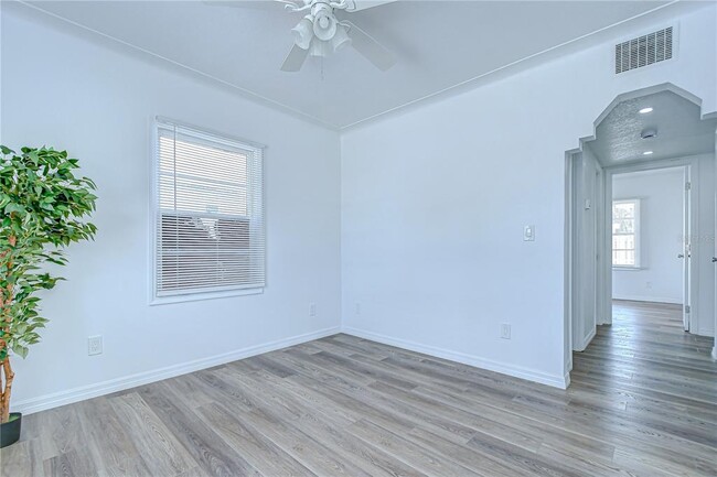 Photo - 150 E Madeira Ave Unit 1