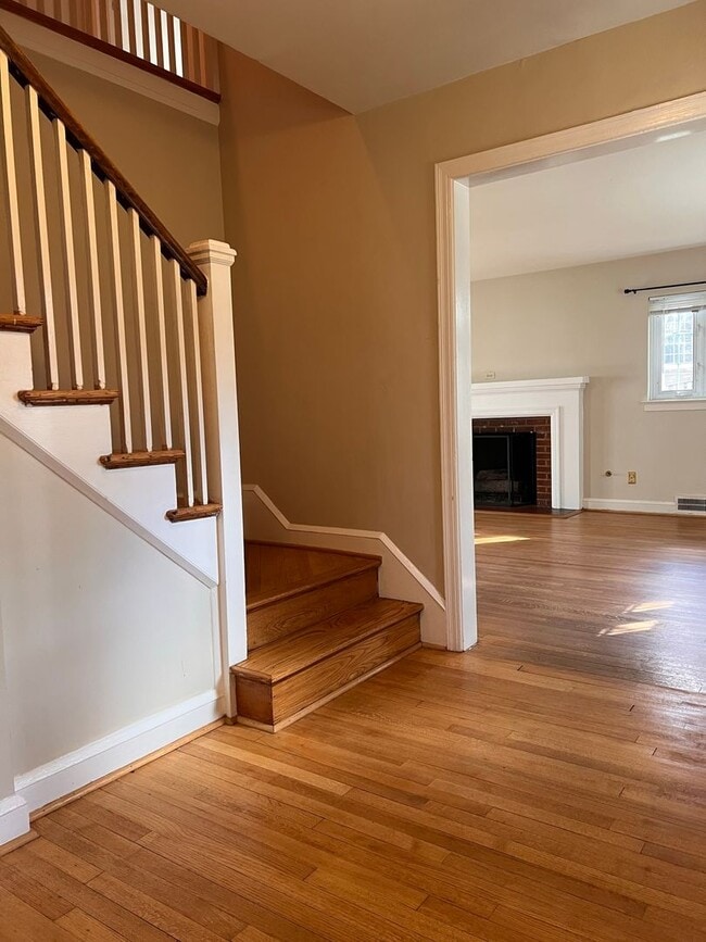 Photo - Stately Home ~ Pentagon, Cystal City & Metro