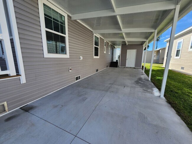 Photo - 521 Eland Dr