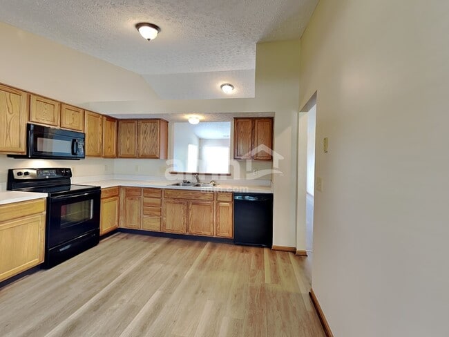 Photo - 4930 Kingpin Dr