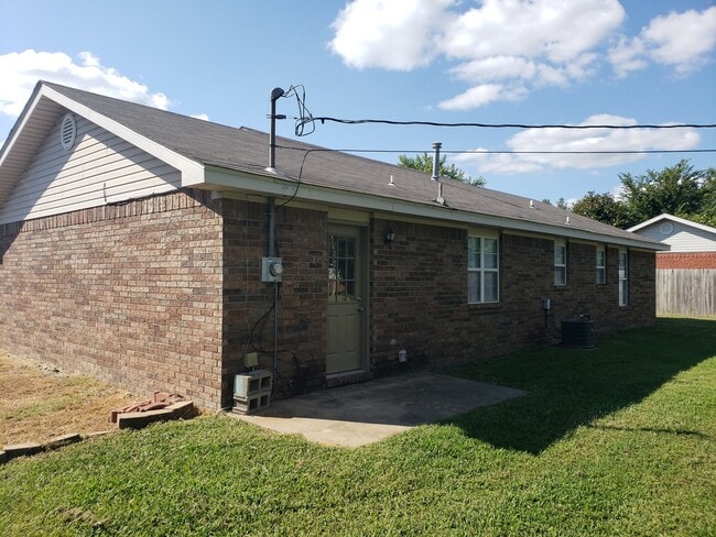 Photo - Nice 3 bedroom 2 bath in Farmington