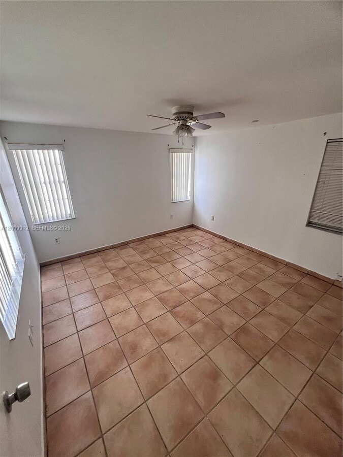 Photo - 1329 SW 75th Ave Unidad 1