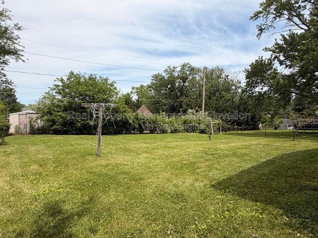 Photo - 139 Meadowbrook Dr