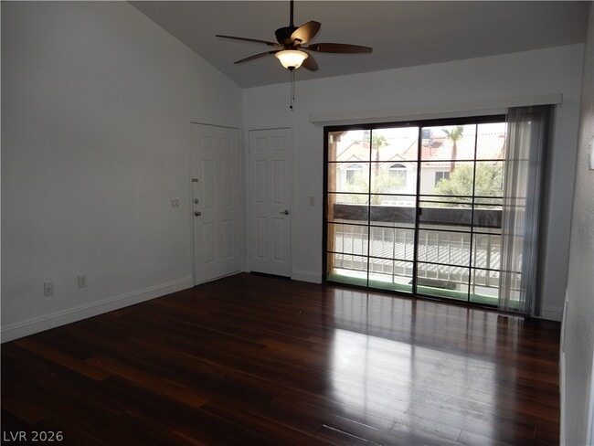 Photo - 5122 S Jones Blvd Unidad 201