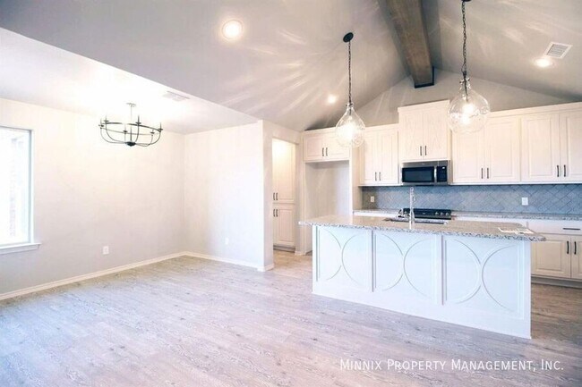 Photo - 5840 Lehigh St