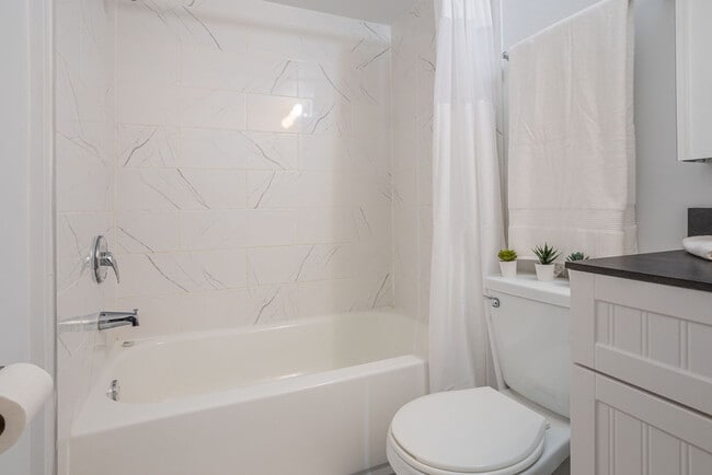 Photo - 10500 De L'acadie