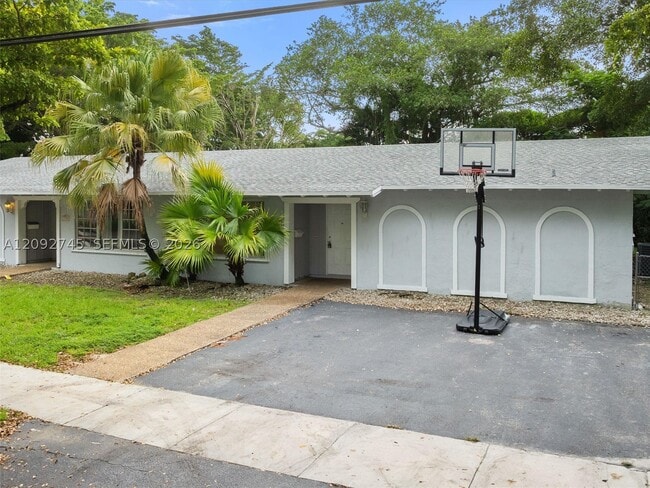 7752 SW 106th St Unit 7752