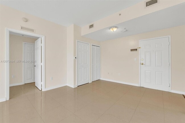 5271 SW 8th St Unit 203