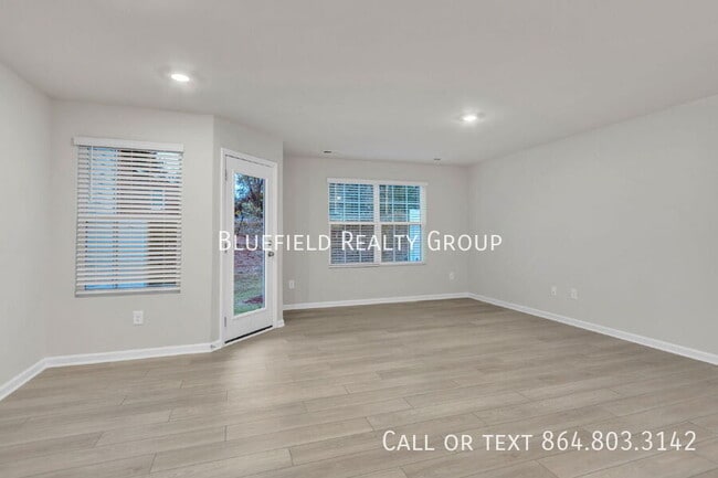 Photo - 808 Harper St
