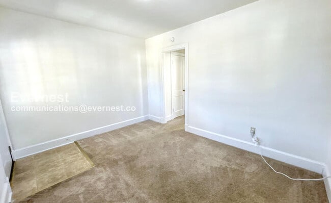 Photo - 5 Bancroft Ave