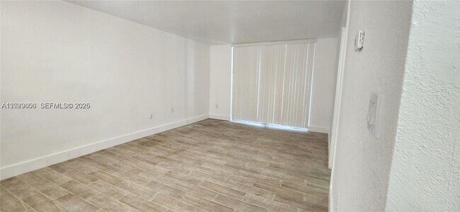 Photo - 19771 SW 114th Ave Unidad 328