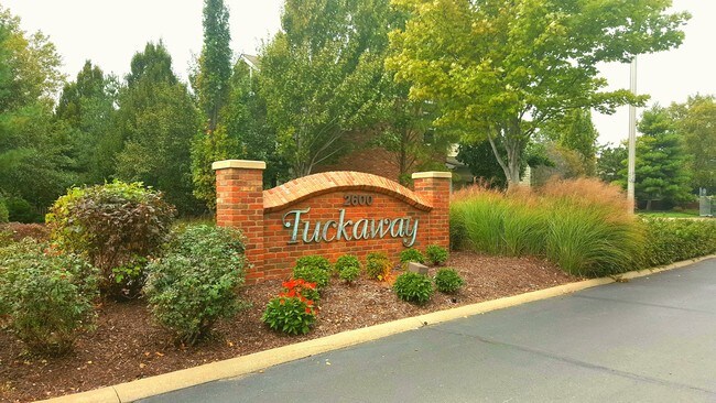 Tuckaway at Lawrence