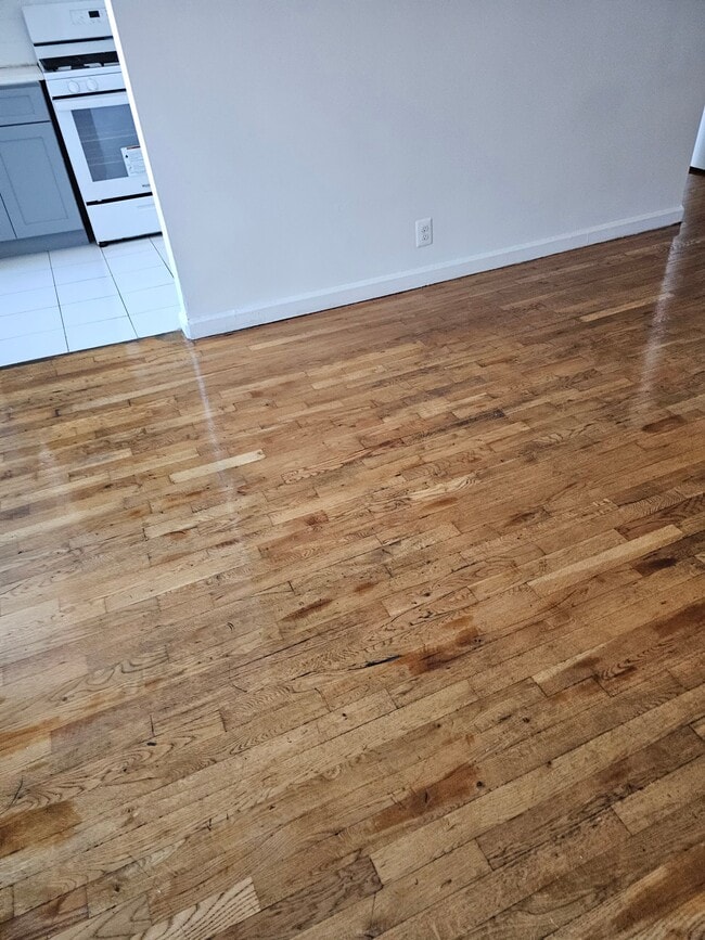 Photo - 84-16 Elmhurst Ave Unit 4G