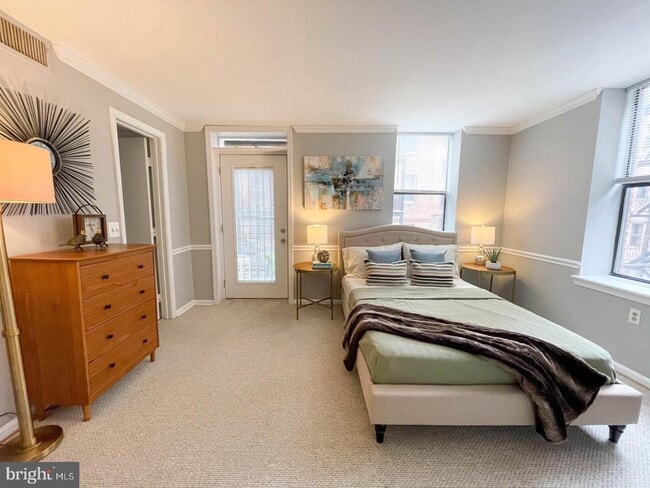 Photo - 1436 Meridian Pl NW Unit 206