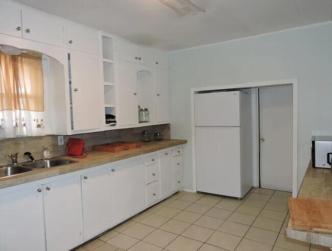 Photo - 2306 28th St