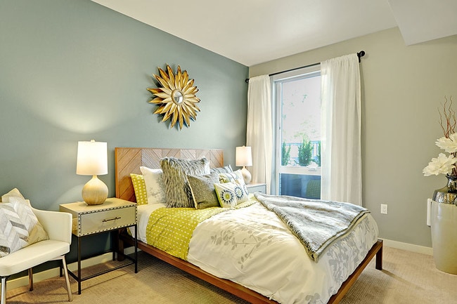 Photo - Kirkland Crossing