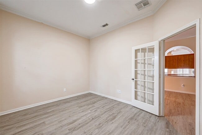 Building Photo - 6923 Grants Hollow Ln