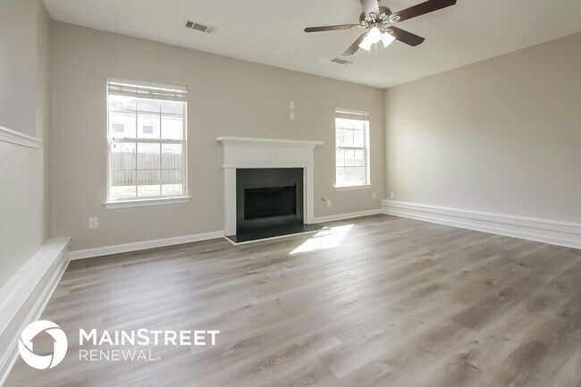 Photo - 400 Browning Field Way