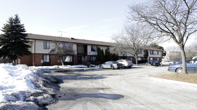 Glen Courts Apartments