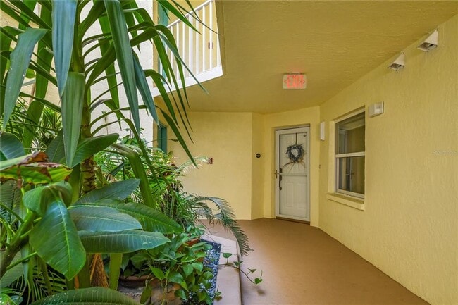 8700 Ridgewood Ave Unit B204